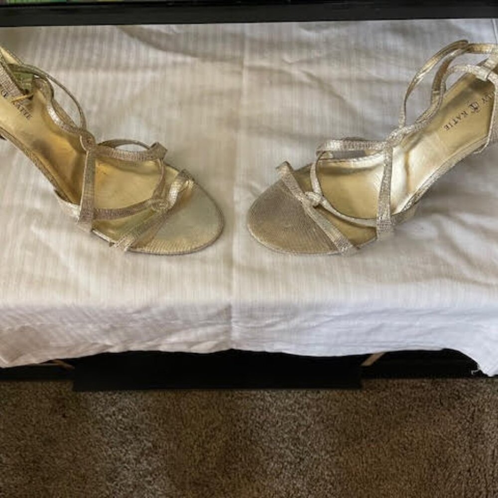 WOMEN SHOES